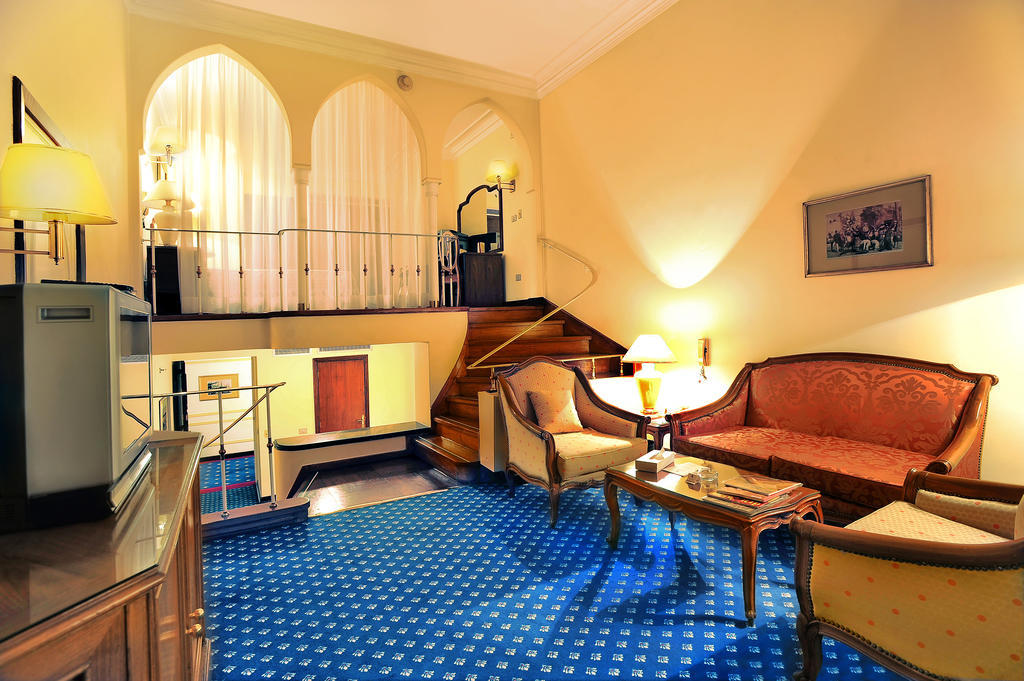 Shepheard Hotel Kaherah Bilik gambar
